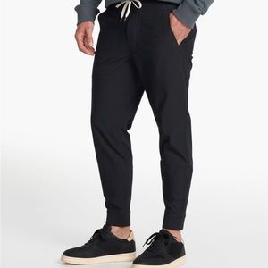 Mens Black Vuori pants.  Meta Jogger.  Size M